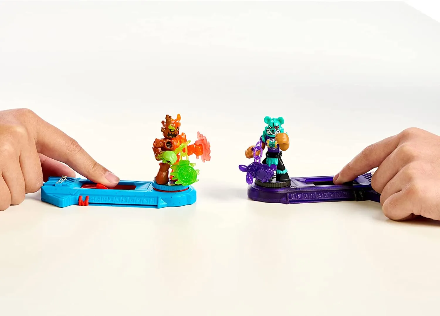 Legends of Akedo Power Storm - Versus Pack - 2 Mini Battling Warriors and 2 Battle Controllers - Burndown Versus Shred Head