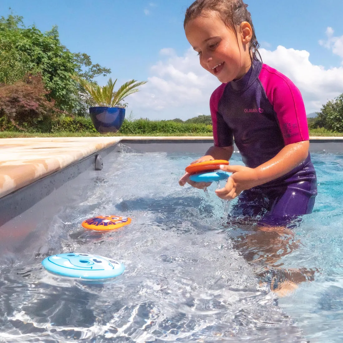 Mini Foam Disk for Throwing or Skipping on Water